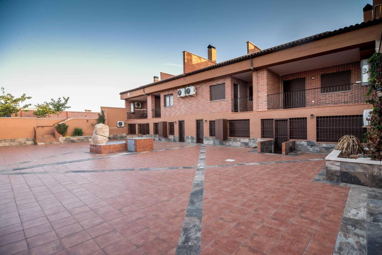 Apartamentos Al Paso De Toledo, Puy Du Fou A 10Km Burguillos de Toledo Luaran gambar